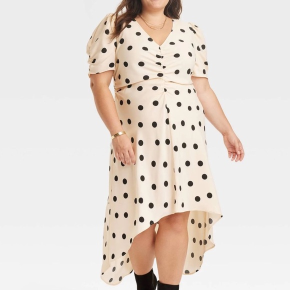 🐆NWT Crème with black polka dots short sleeve midi dress! - Picture 12 of 12